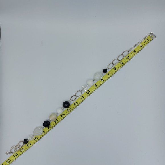 Black White Beaded Necklace Asymmetrical Silver Toned Chain Resin Beads 21" Long - Picture 11 of 11